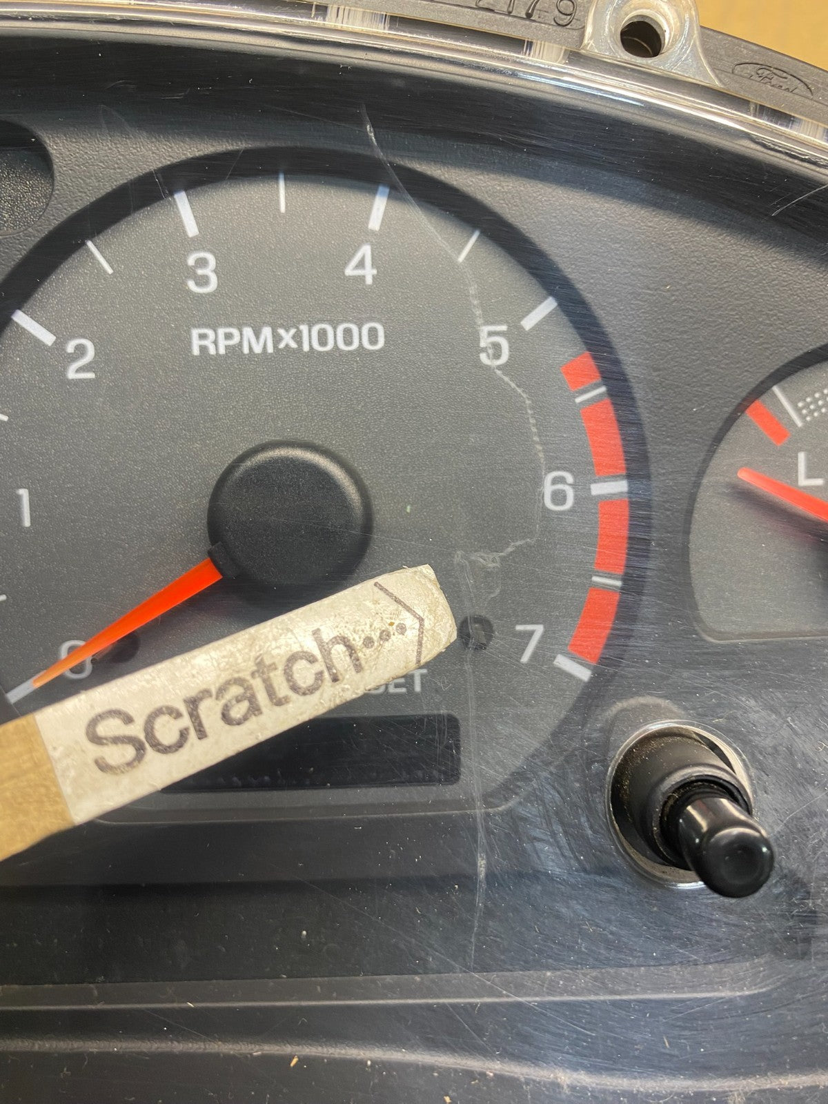1999 to 2004 Ford Mustang Gauge Cluster Speedometer ad1599 DG1