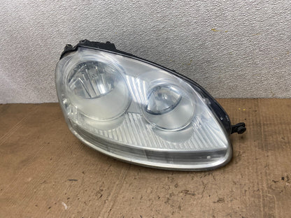 2005 to 2010 Volkswagen Jetta Right Passenger RH Side Headlight Halogen AA69101