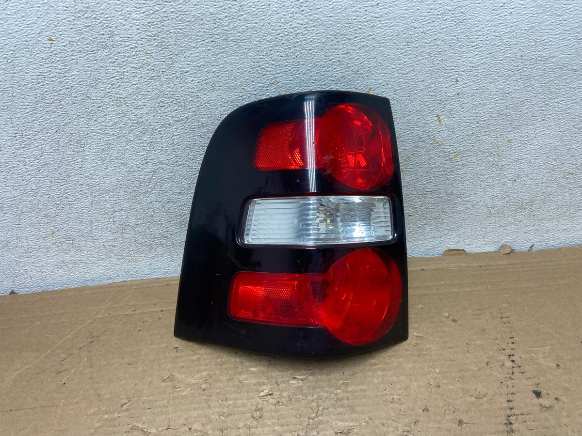 2006 to 2010 Ford Explorer Left Driver Lh Side Tail light AH9200 LK0