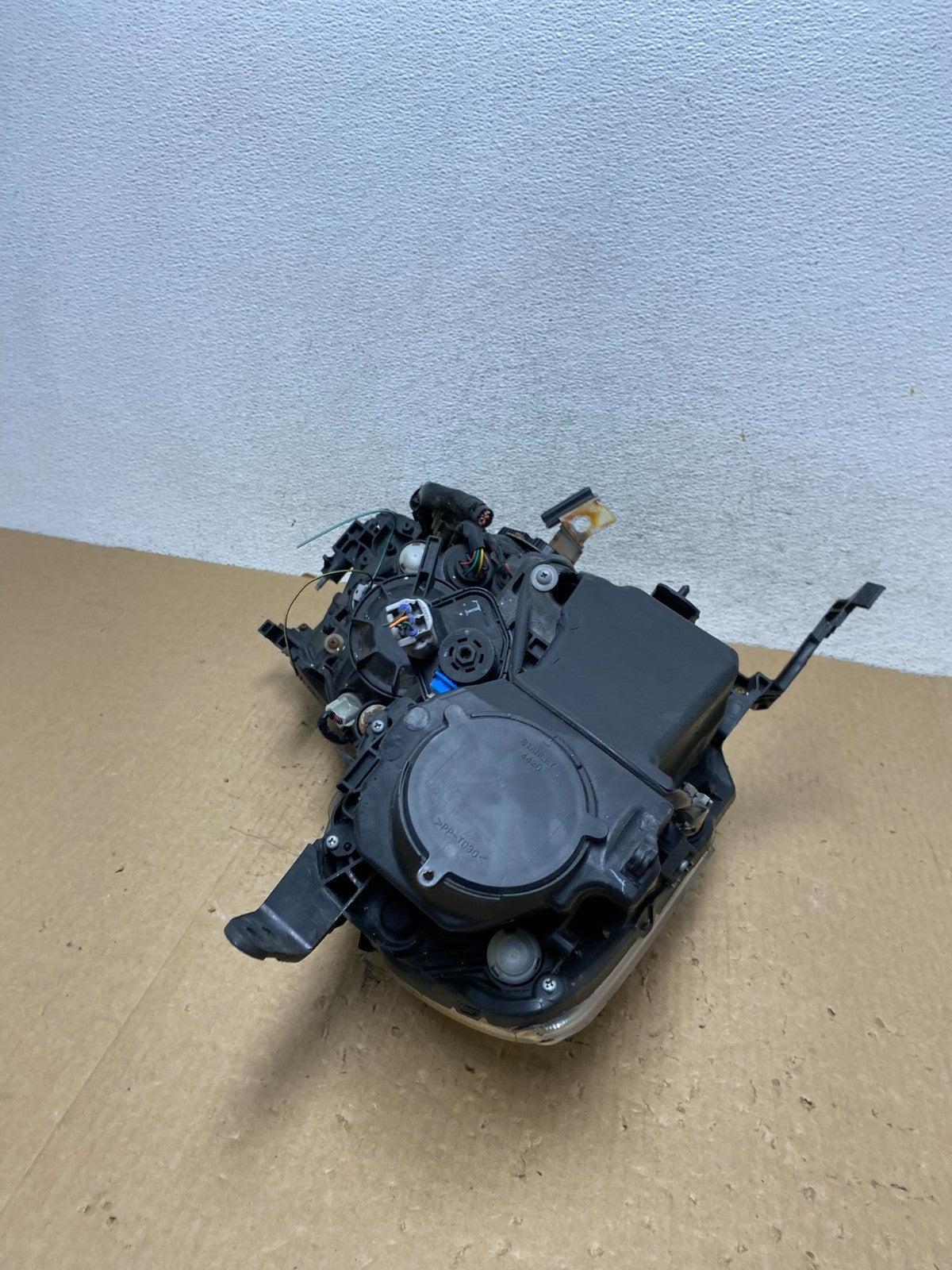2006 to 2010 Infiniti M35 Left Driver Side Hid Xenon Headlight AF9807 DW8