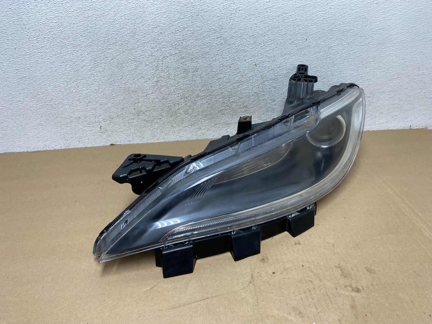 2015 2016 2017 Chrysler 200 Left Driver LH Side Halogen Headlight AG4528 DW2