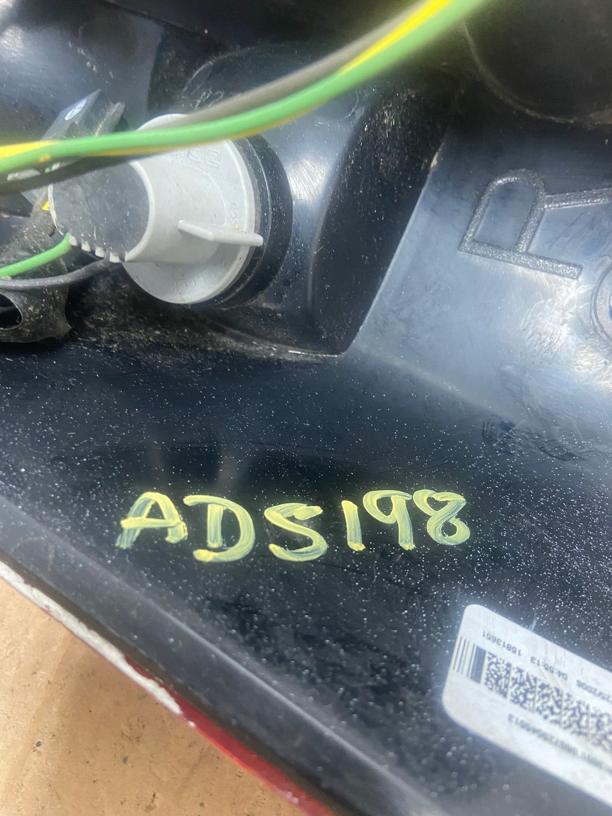 2003 2017 Chevrolet Express 1500 2500 3500 Right Passenger Tail Light AD5198 LK6