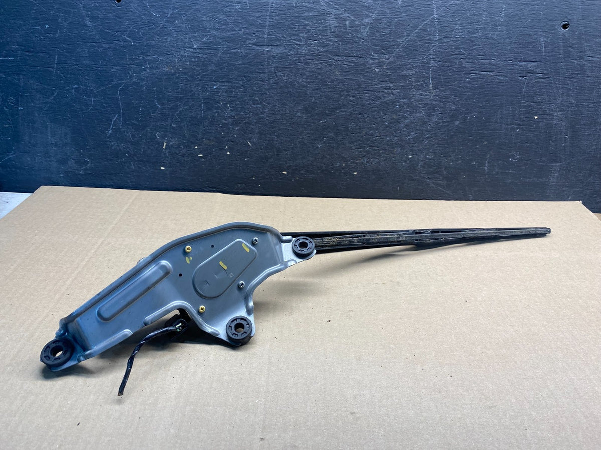 2010 to 2013 Mazda 3 Windshield Rear Wiper Motor AG9630 DG5