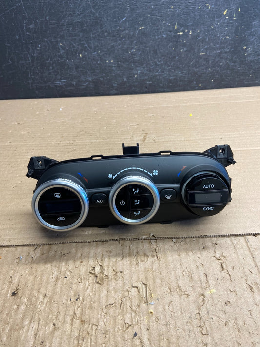 2014 to 2017 Fiat 500 Heater Climate Control Control Temp AG0219 DG0