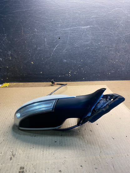 2006-2009 Volkswagen Golf GTI Right Passenger Rh View Door Mirror Oem Z5239 MS3