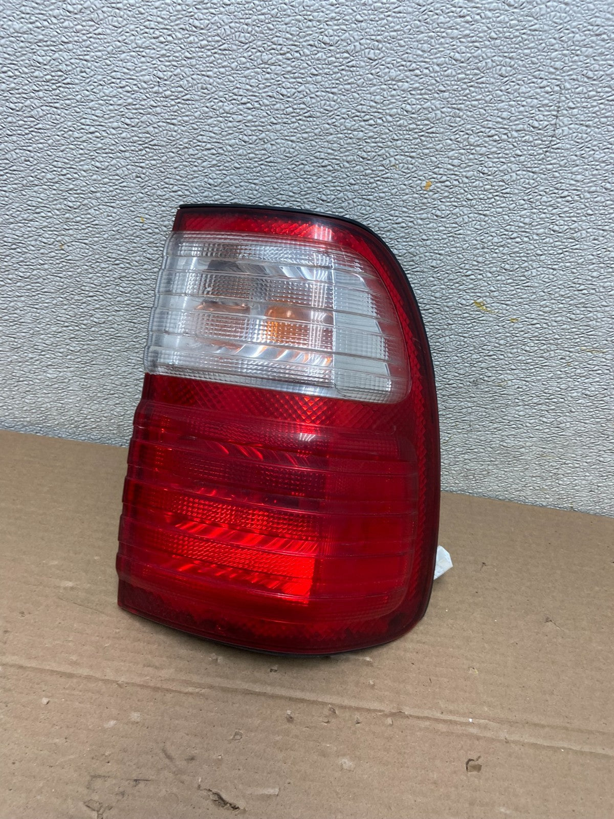 1998 to 2004 Lexus LX470 Right Passenger RH Side Tail Light  OEM AB1321 DG0