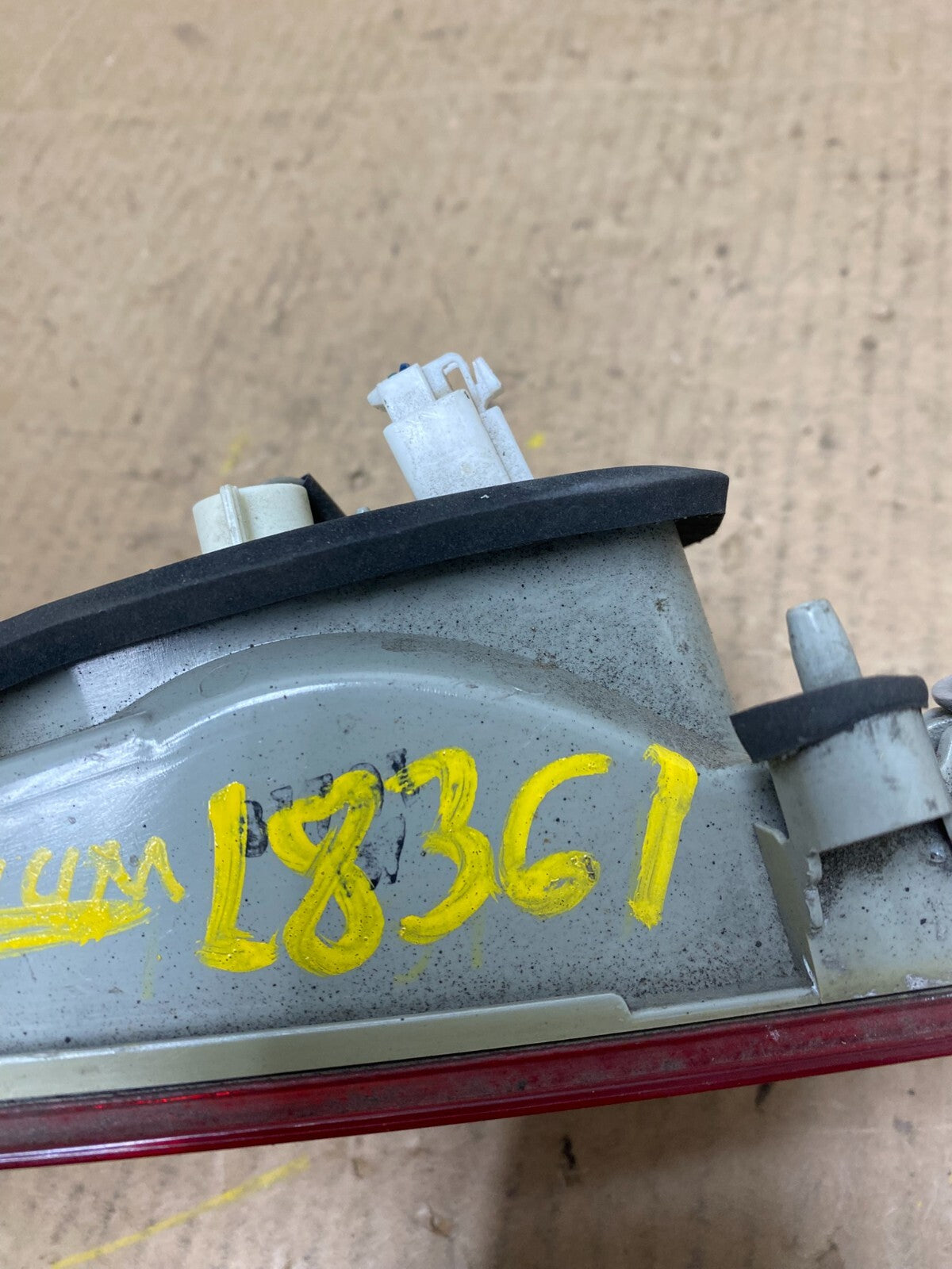2011 2012 2013 2014 Hyundai Sonata Left Driver Inner Tail Light L8361 DW6