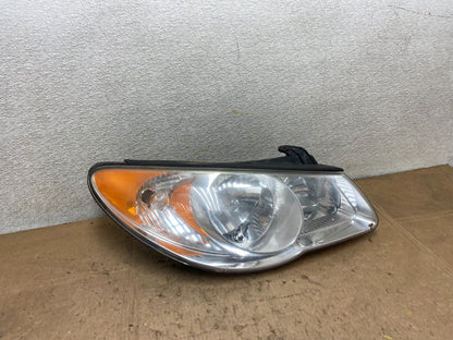 2007 2008 2009 2010 Hyundai Elantra Right Passenger Side Headlight OEM Y7173 DW0