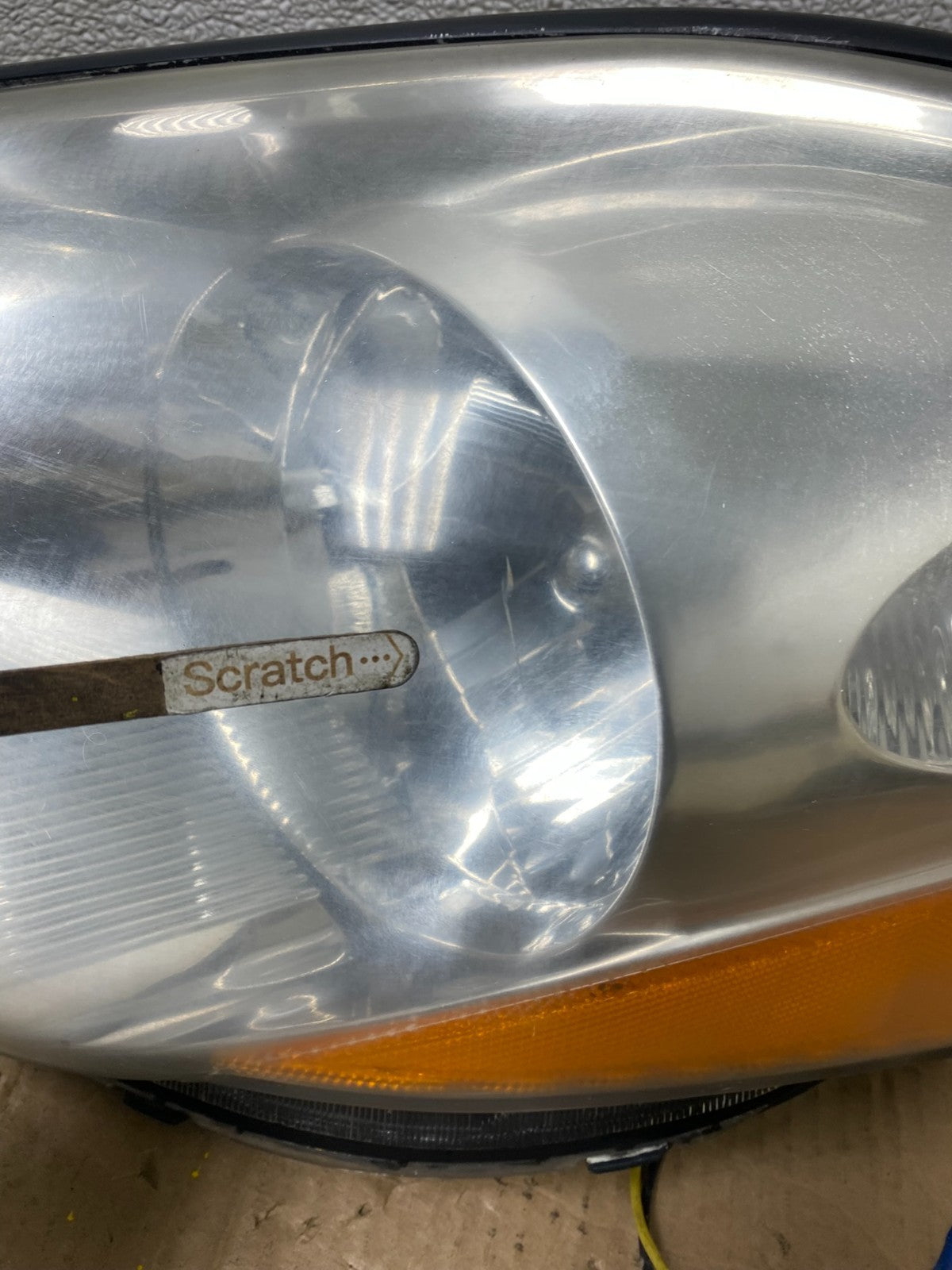 2006 to 2010 Toyota Sienna Left+Right Side Set Headlights Halogen W8331 DW7