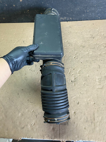 2009 to 2011 Kia Borrego Air Intake Duct Tube Pipe Oem P4044 DG3