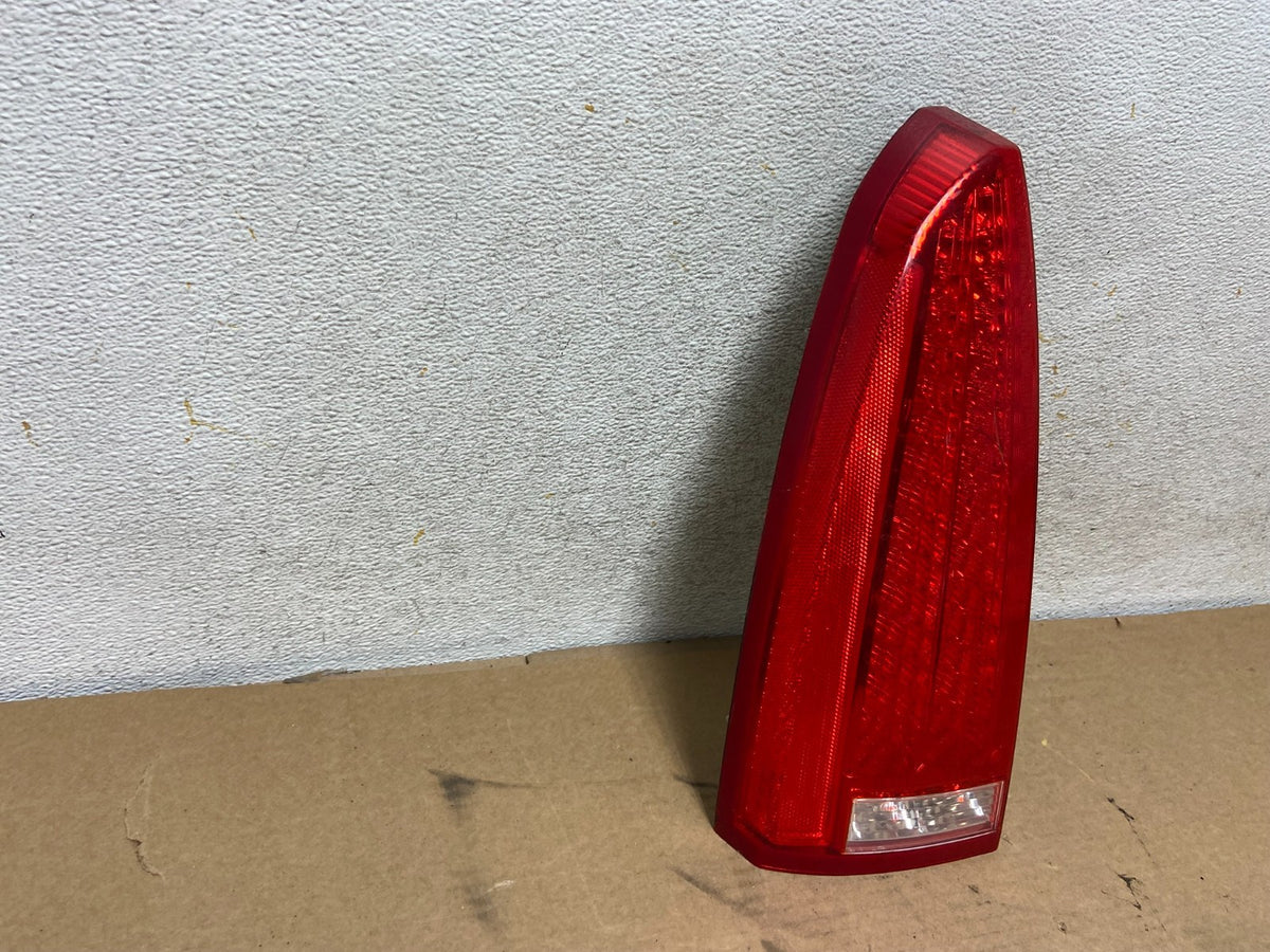 2006 to 2011 Cadillac DTS Left Driver Lh Side LED Tail light AH4460 DW1