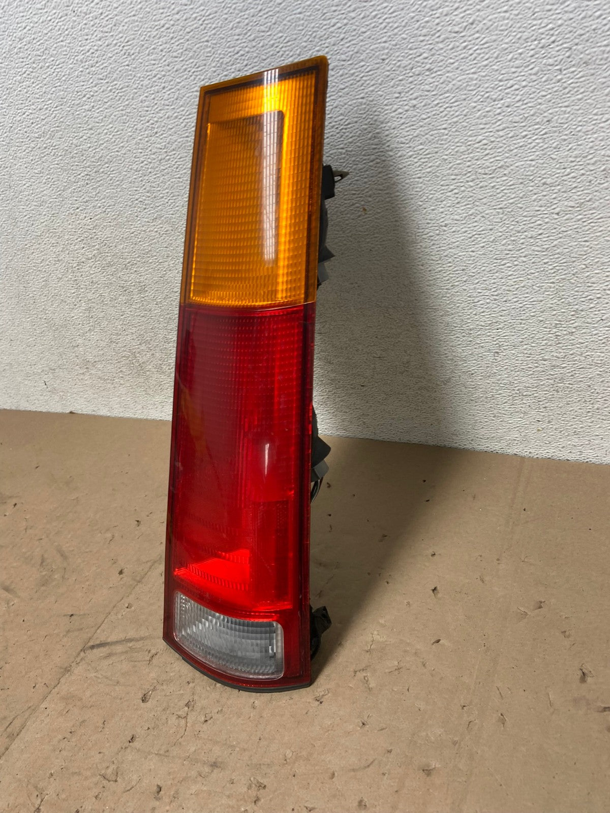 1997 1998 1999 2000 2001 Honda Crv Cr-v Right Passenger Tail Light AG5352 LK1