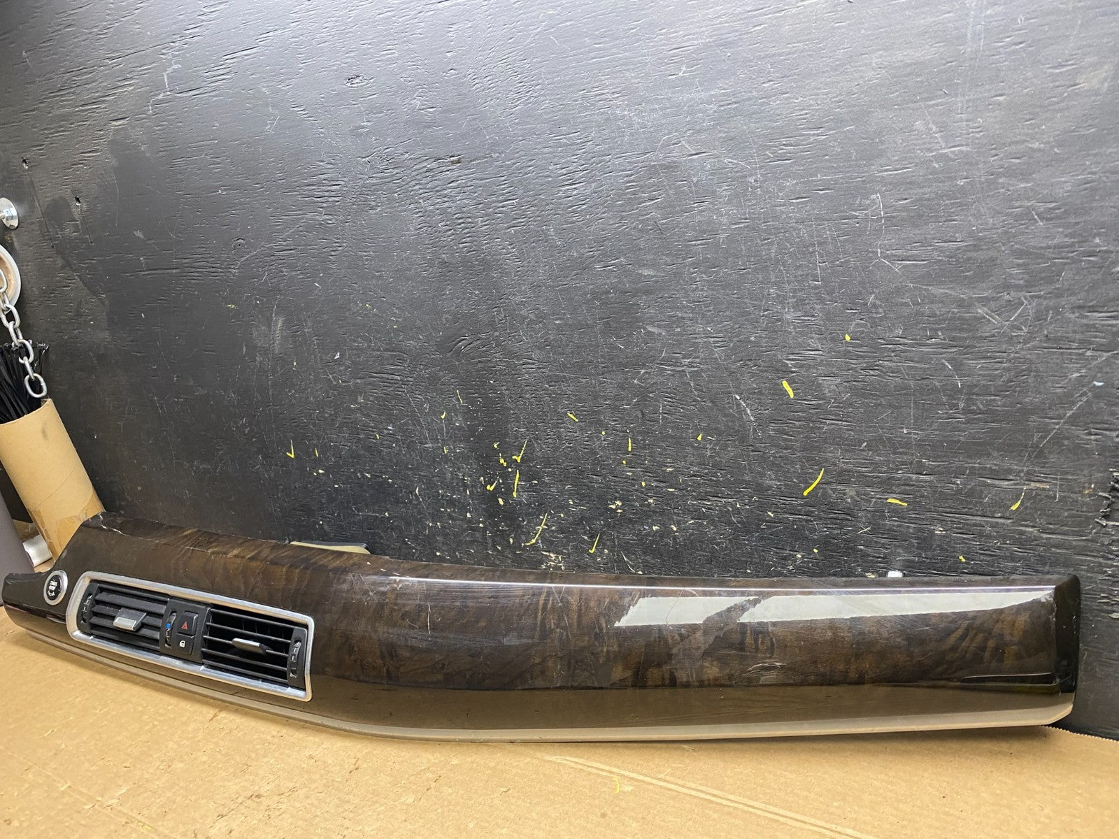 2011-2013 BMW 550i GT Center Dash Trim Molding w/ Air Vents W9409 DG2