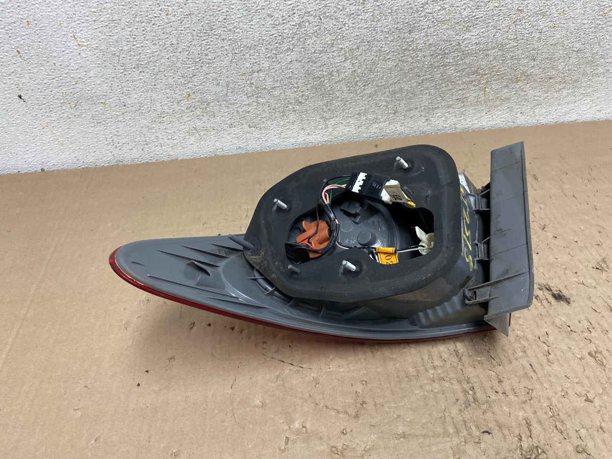 2007 to 2010 Hyundai Elantra Sedan Left Driver Side Tail Light AI2518 LK4