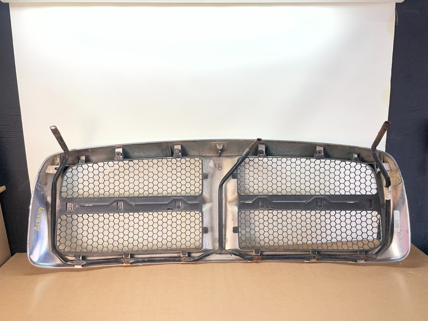 2002 2003 2004 2005 Dodge Ram 1500  Upper Front Grill Grille AF8559 DG4