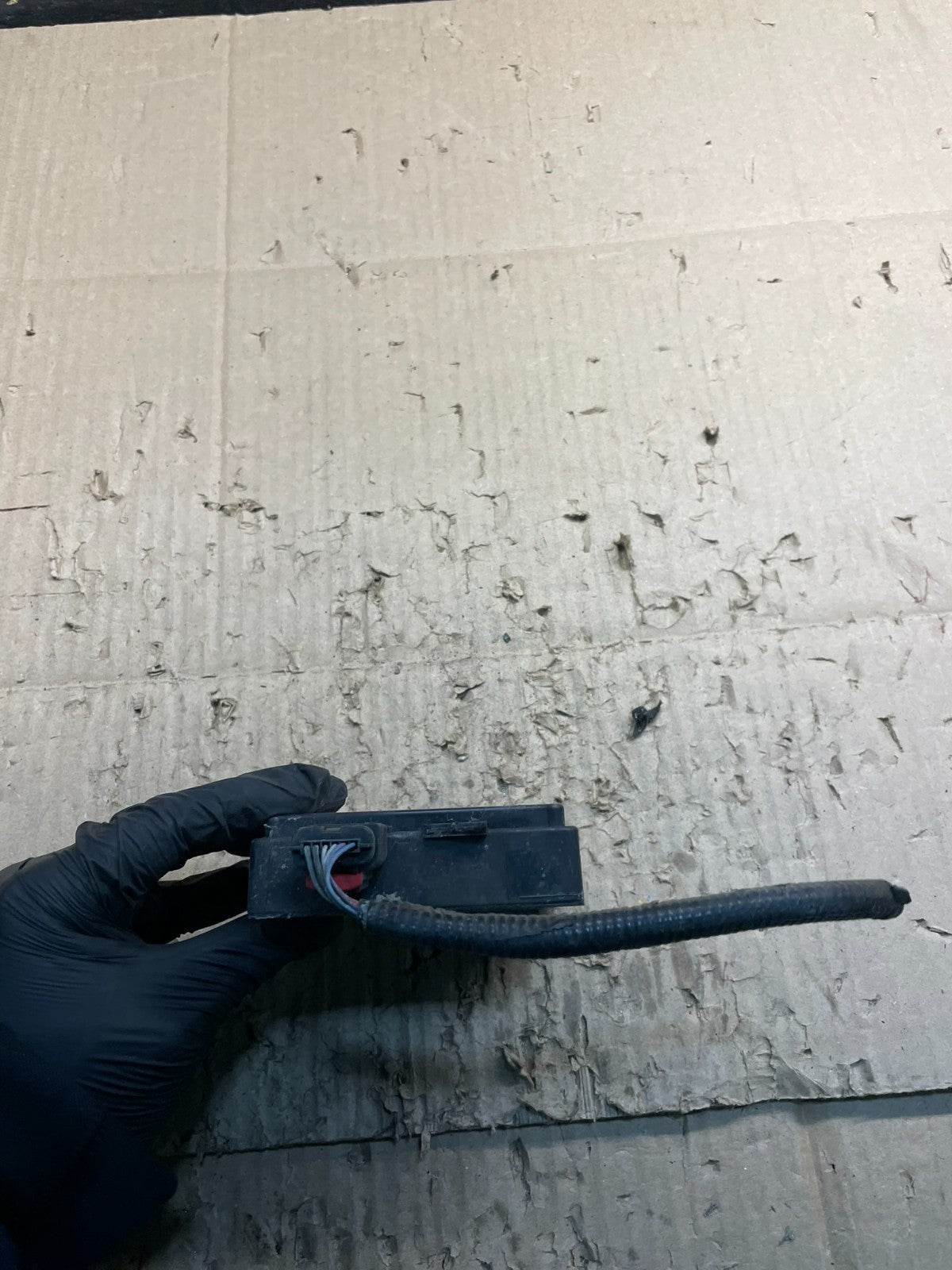 2013 to 2018 Ford Lincoln Rear Radar Blind Spot Module x8743 DG1