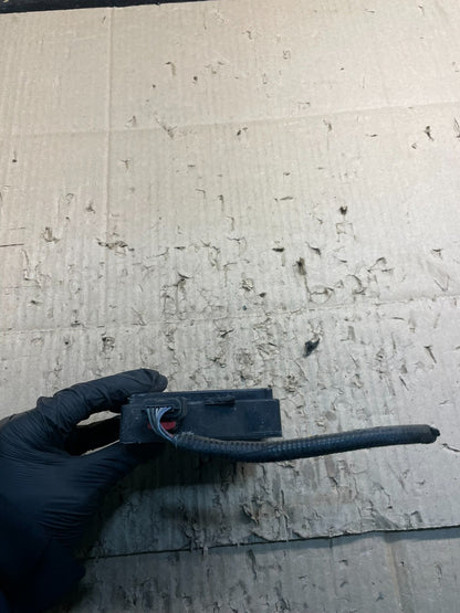 2013 to 2018 Ford Lincoln Rear Radar Blind Spot Module x8743 DG1
