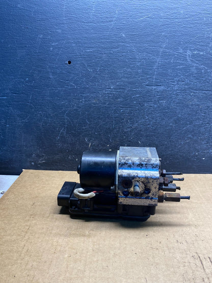 2004 2007 Ford E250 E350 Econoline Anti-Lock ABS Antilock Brake Pump AH7226 DW4