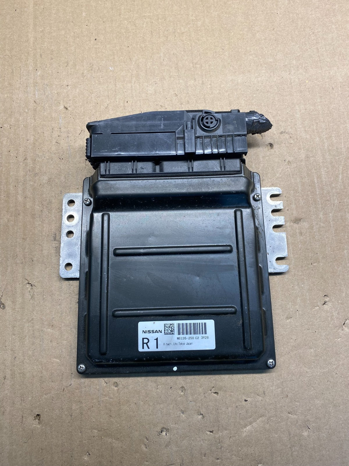 2004 Infiniti G35 350Z ECM ECU Engine Computer Module MEC35-250 C2 ag7519 DG0