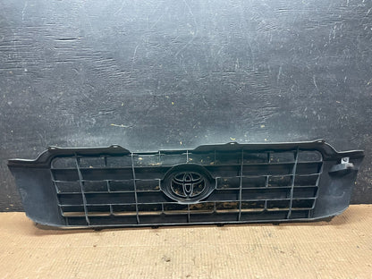 2001 to 2003 Toyota Highlander Front Upper Grille Grill With Emblem OEM Y6638 DG6
