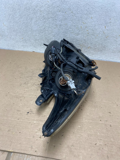 2010 - 2011 Toyota Prius Left Driver LH Blue Halogen Headlight AI0950 DW11