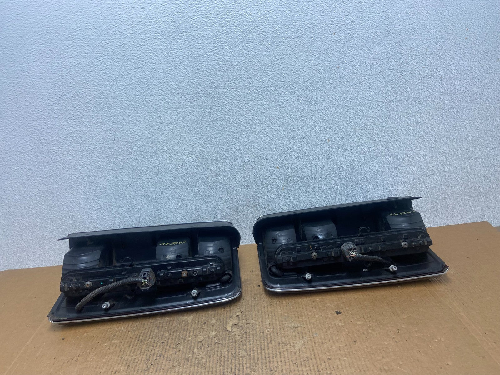 2007 - 2011 Dodge Nitro Left+Right Side Tail Lights AE2797 DW8