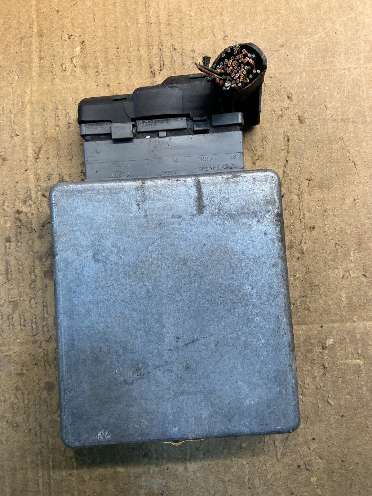 2003  Ford E250 E350 4.2L Engine Control ECU ECM Computer Module y4240 DG1