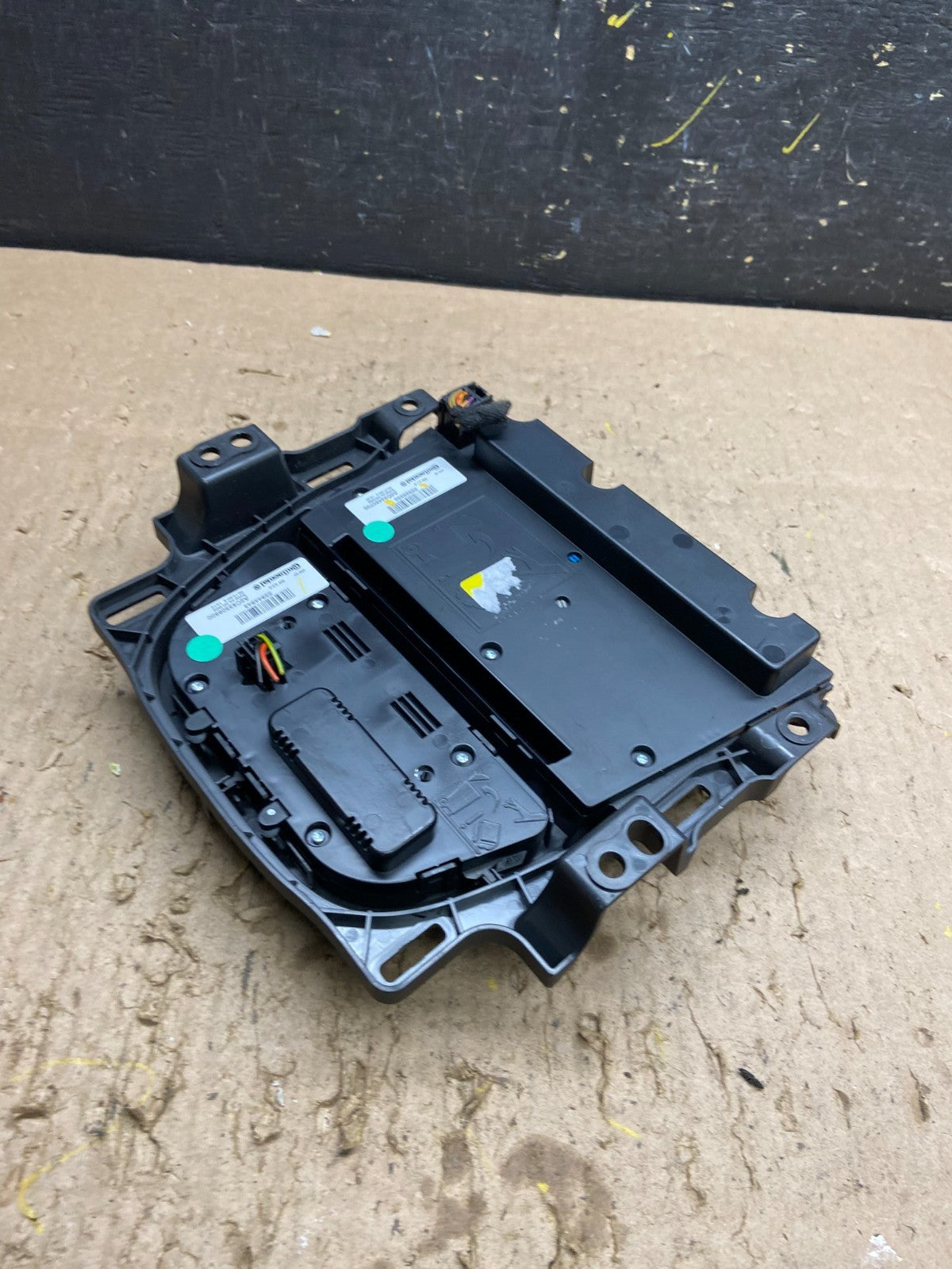 2012 - 2016 Buick Verano Radio Climate Control Unit Heater Ac Temp T8384 DG4