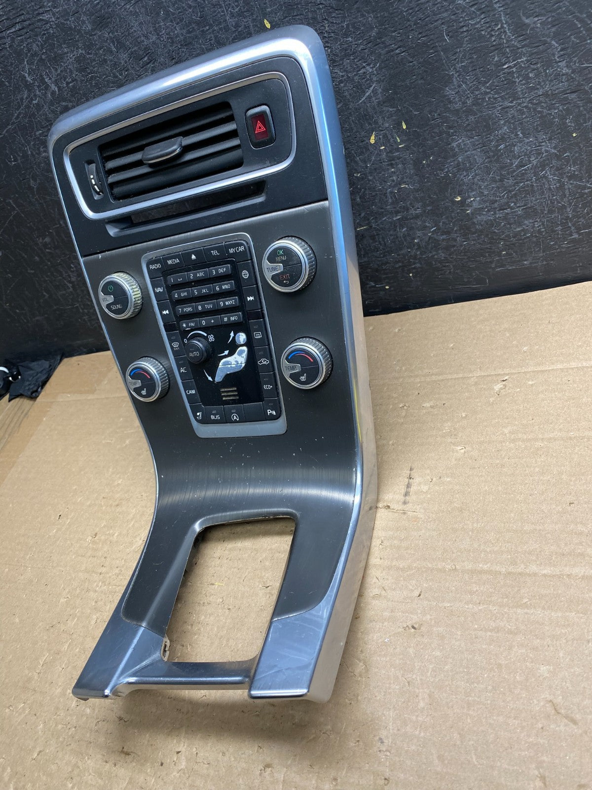 2011-2018 Volvo S60 Climate Control Radio Bezel Panel Trim AG6434 DG3