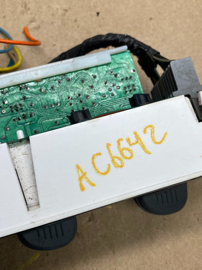 1996-1999 Chevrolet Tahoe 5.7L V8 HVAC Control Module AC66426
