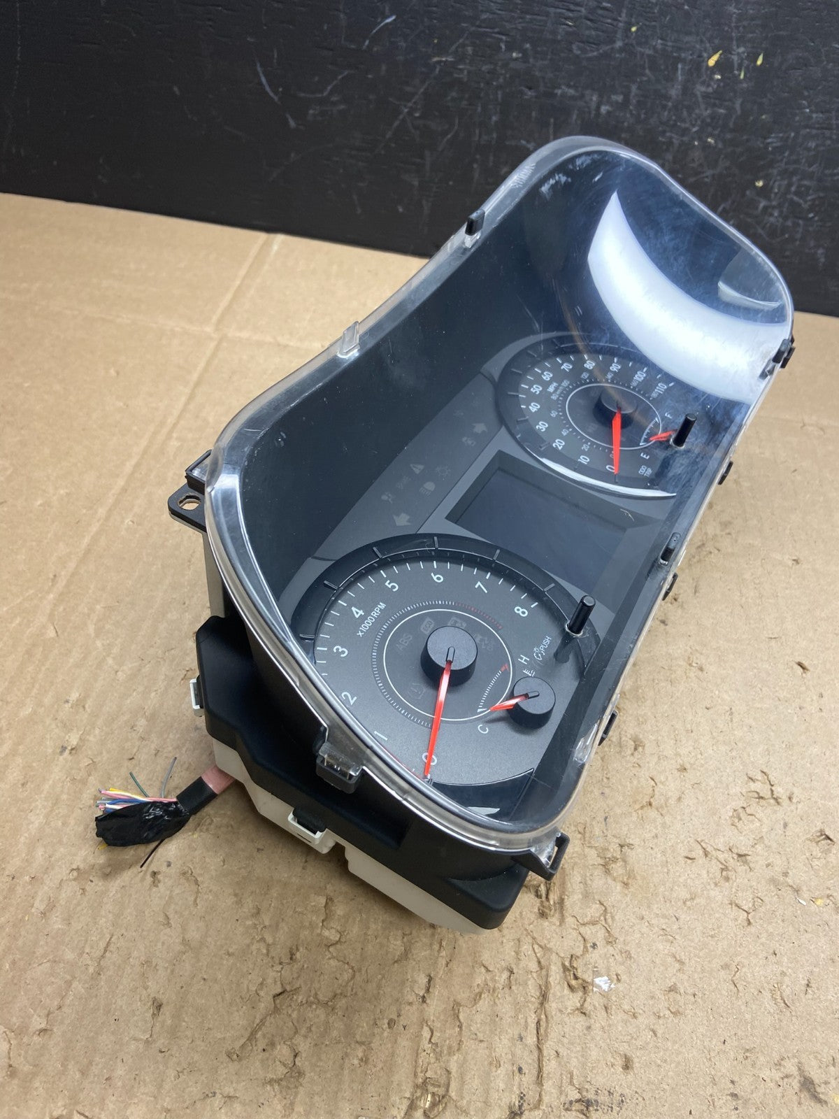 2015 to 2016 Toyota Sienna Speedometer Cluster Gauge ab9741 DG3