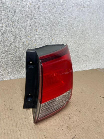 2014 2015 Kia Sorento Right Passenger Rh Tail Light AH6869 LK1