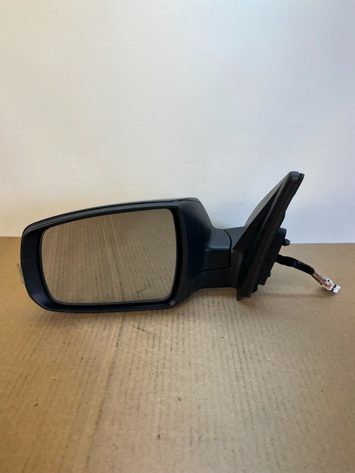 2011 - 2015 Kia Sorento Left Driver Lh Side Door Mirror Turn Signal AF54968