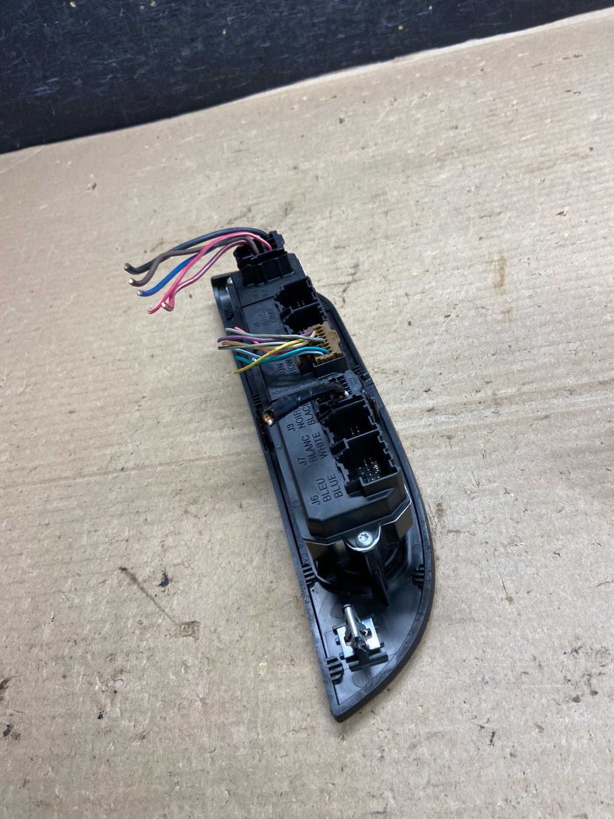 2007-2014 Cadillac Escalade Master Left Driver Power Window Switch AH3769 DG4