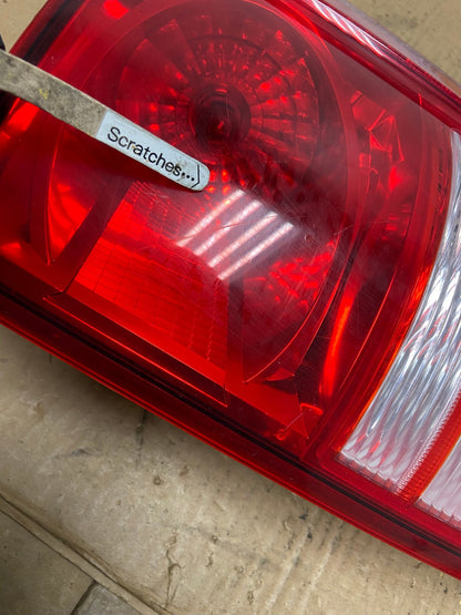 2008 - 2010 Chrysler Town And Country Right Passenger Tail Light AC8268 LK3