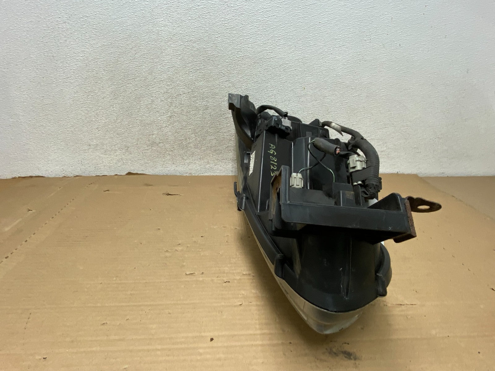 2013-2015 Infiniti JX35 QX60 Right Passenger Side Xenon Headlight AG8123 DW9