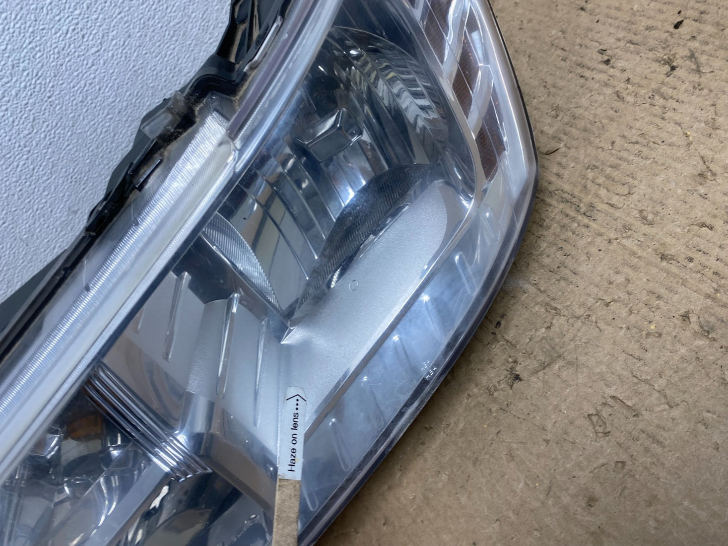 2009 to 2017 Dodge Journey Headlight Left Driver Lh Side Halogen AC1605 DW4
