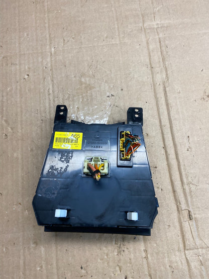 2011 - 2013 Hyundai Elantra Center Heater A/C AC Climate Control Panel AD7257 DG4
