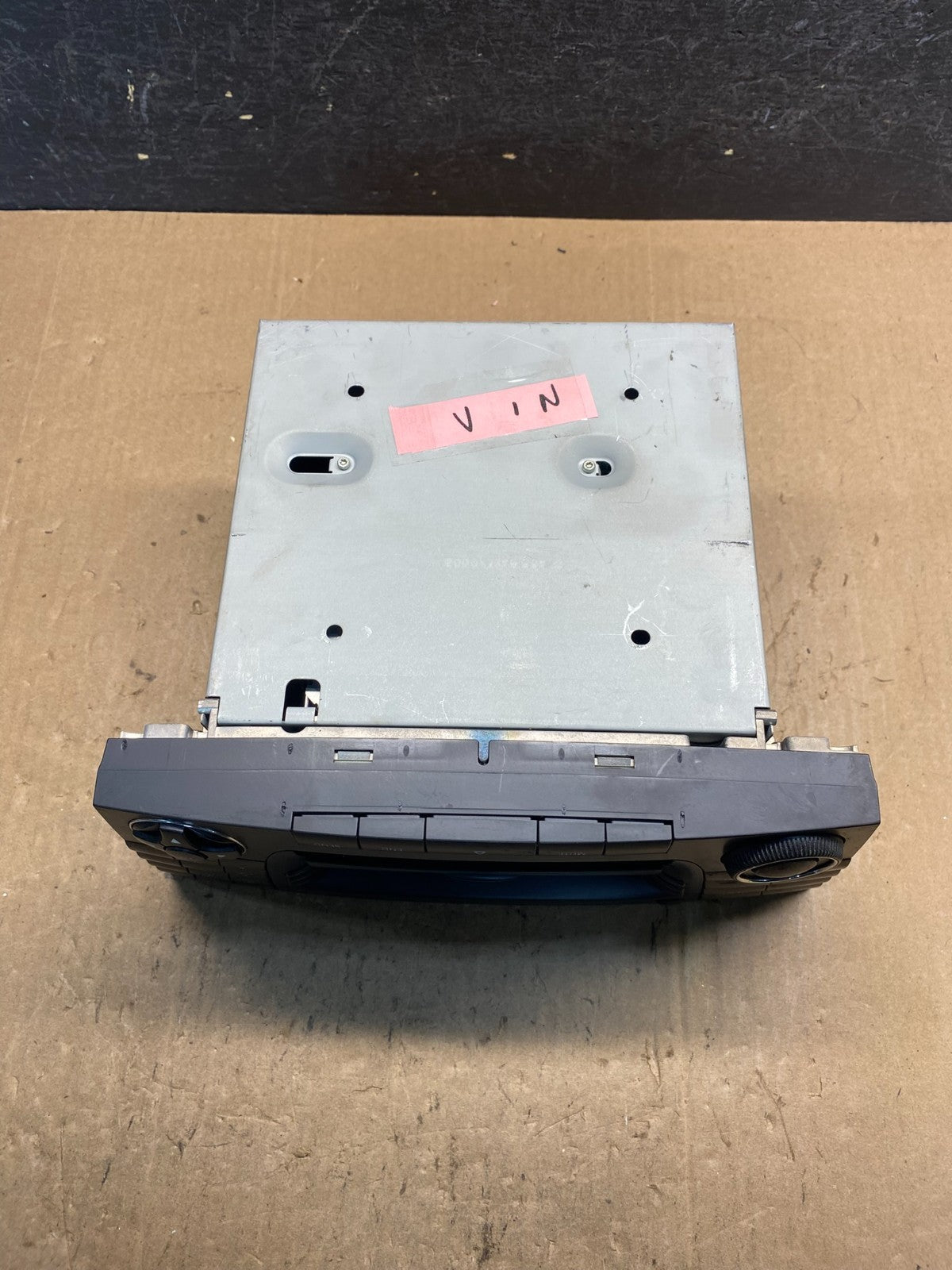 2003-2006 Mercedes Benz W211 E350 E500 Radio Screen Navigation Display AE7861 DW4