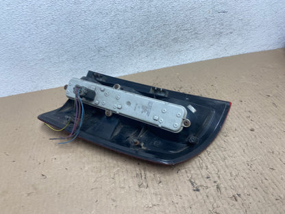 2002 to 2006 Dodge Ram 1500 Left Driver side Tail Light AF7088 LK5