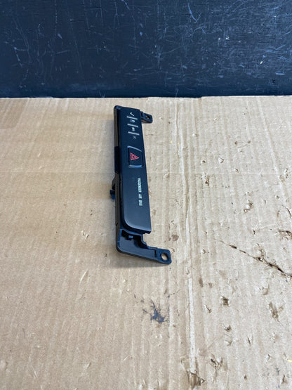 2013 - 2017 Buick Enclave Center Dash Hazard Waring Multi Switch AE1932 DG2