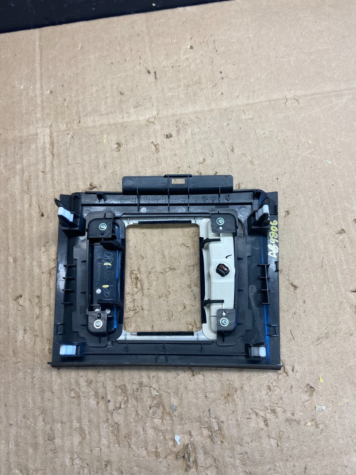 2007 - 2009 Mazda CX-9 Center Bezel Gear Shifter Unit OEM AB9806 DG3