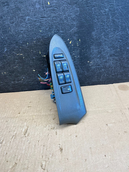 2002-2005 Chevrolet Trailblazer Left Driver Window Control Switch AJ1640 DG0