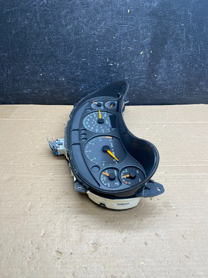 1998 2004 Chevrolet S10 Blazer Cluster Gauge Speedometer Ag62991