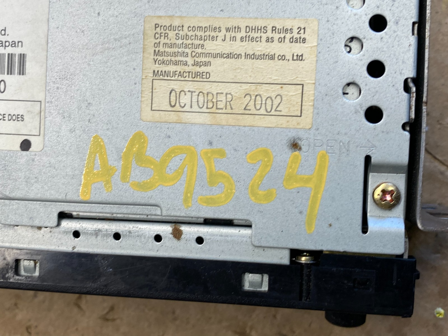 2004 to 2006 Mitsubishi Montero Audio Equipment Radio Receiver AB95247
