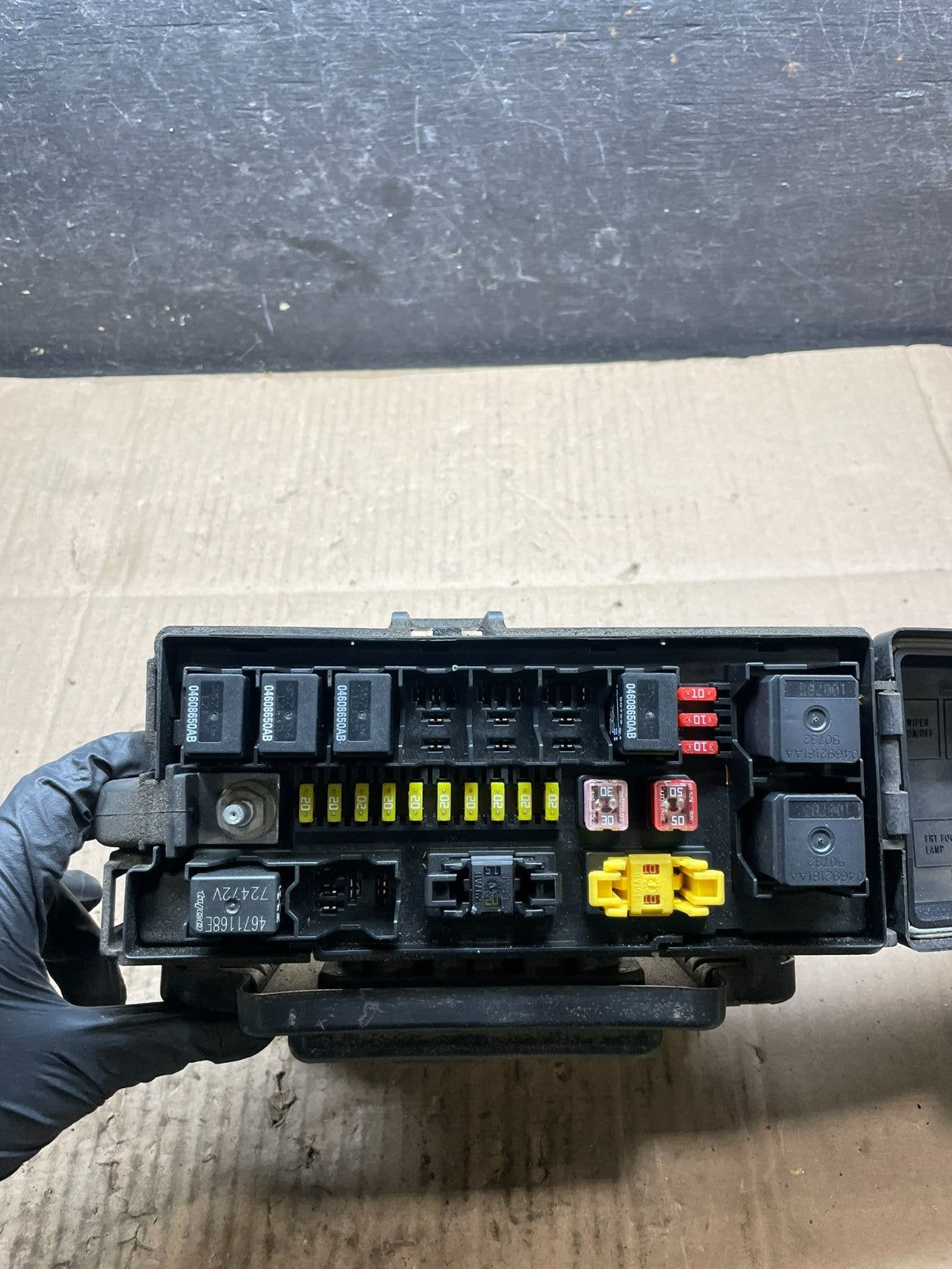 2007 Jeep Grand Cherokee Fuse Box BCM Body Control Module Oem R3933 DG6