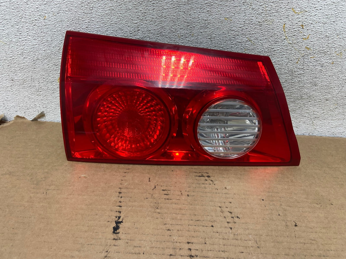 2006 - 2010 Toyota Sienna Left Driver Lh Side Inner Tail Light AH4035 LK0