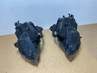 2004 to 2007 BMW 525i 5 Series Left+Right Set Halogen Headlights AC3624 DG9