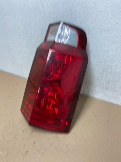 2006 to 2010 Jeep Commander Right Passenger Side Tail Light AE7275 LK1