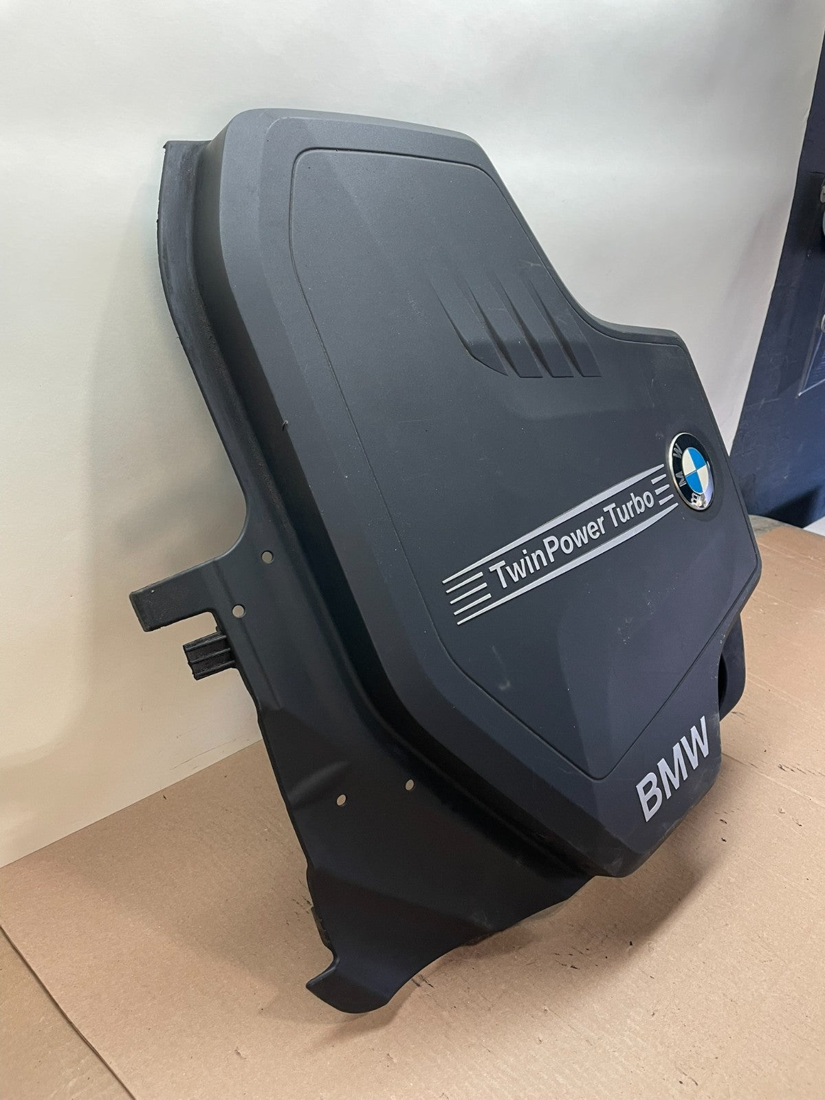 2012-2016 BMW 328I F30 Twin Power Turbo Engine Cover Trim 7636791 AJ0631 DG2